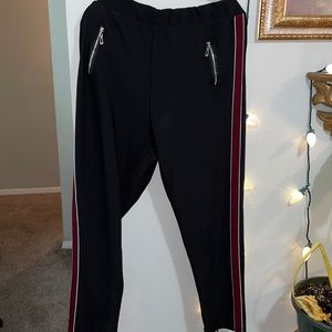 Rouge collection capris